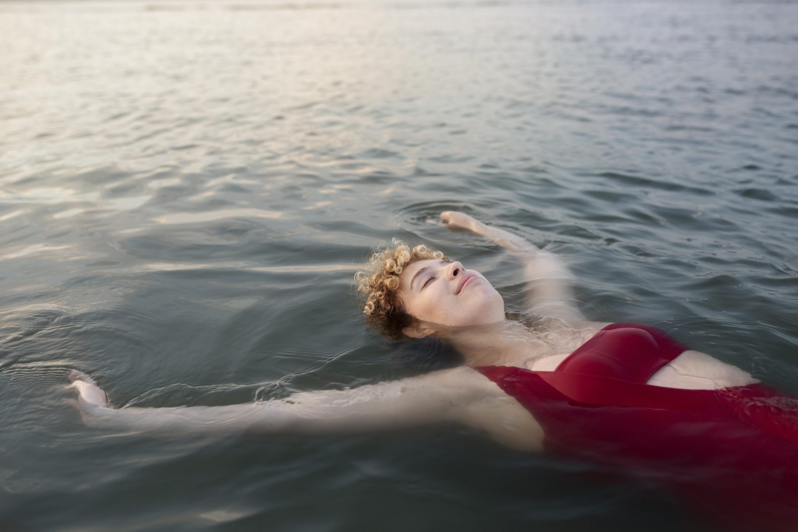 Floating comfortably without fear